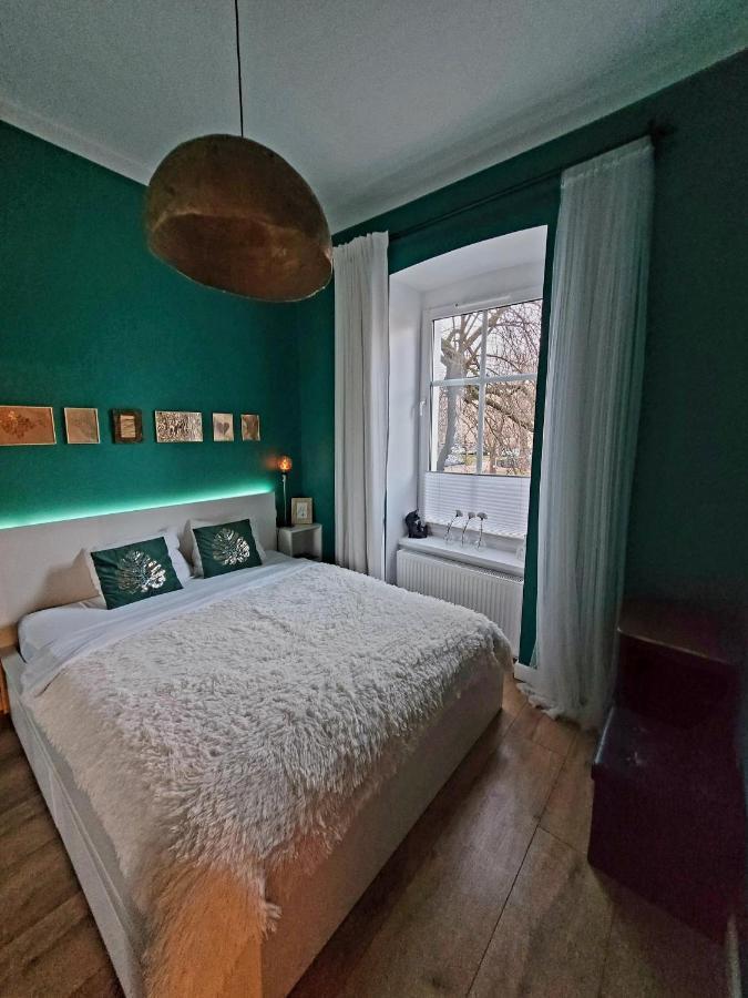 Apartament By The Way Appartement Wrocław Buitenkant foto