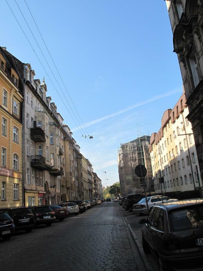 Apartament By The Way Appartement Wrocław Buitenkant foto